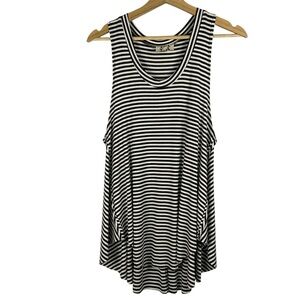 PPLA Black and White Striped Sleeveless Top Women’s Size Large Flowy Feminine